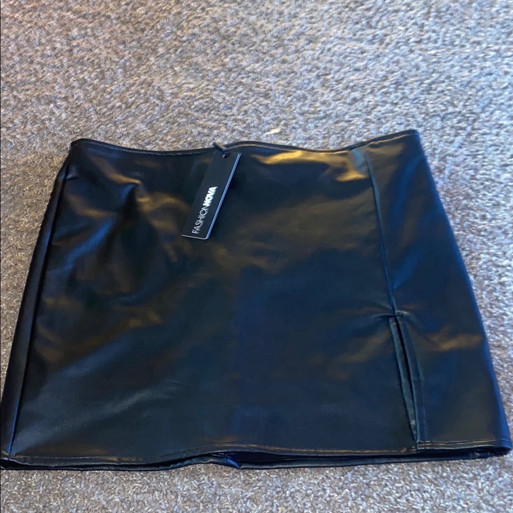 Fashion Nova Black Pencil Mini Skirt with Slit